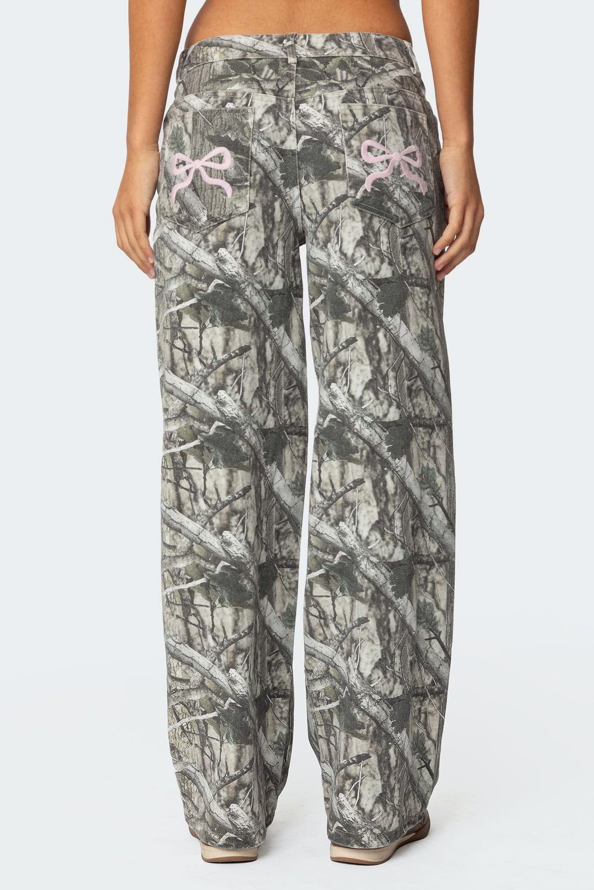 Camo & Bow Low Rise Jeans - Image 4