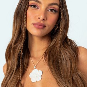 Beachy Flower String Necklace