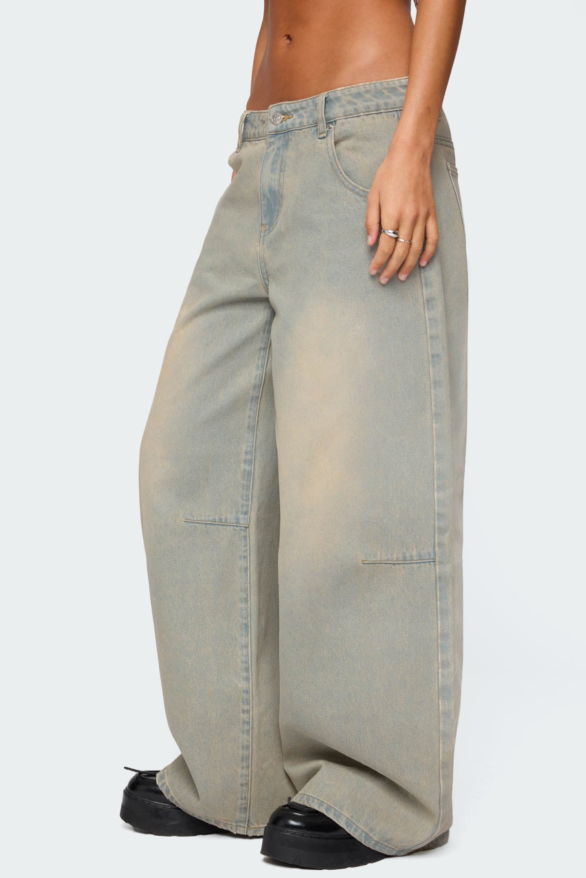 Santi Low Rise Wide Leg Jeans - Image 3