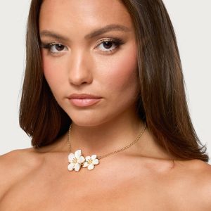 Double Flower Pendant Necklace