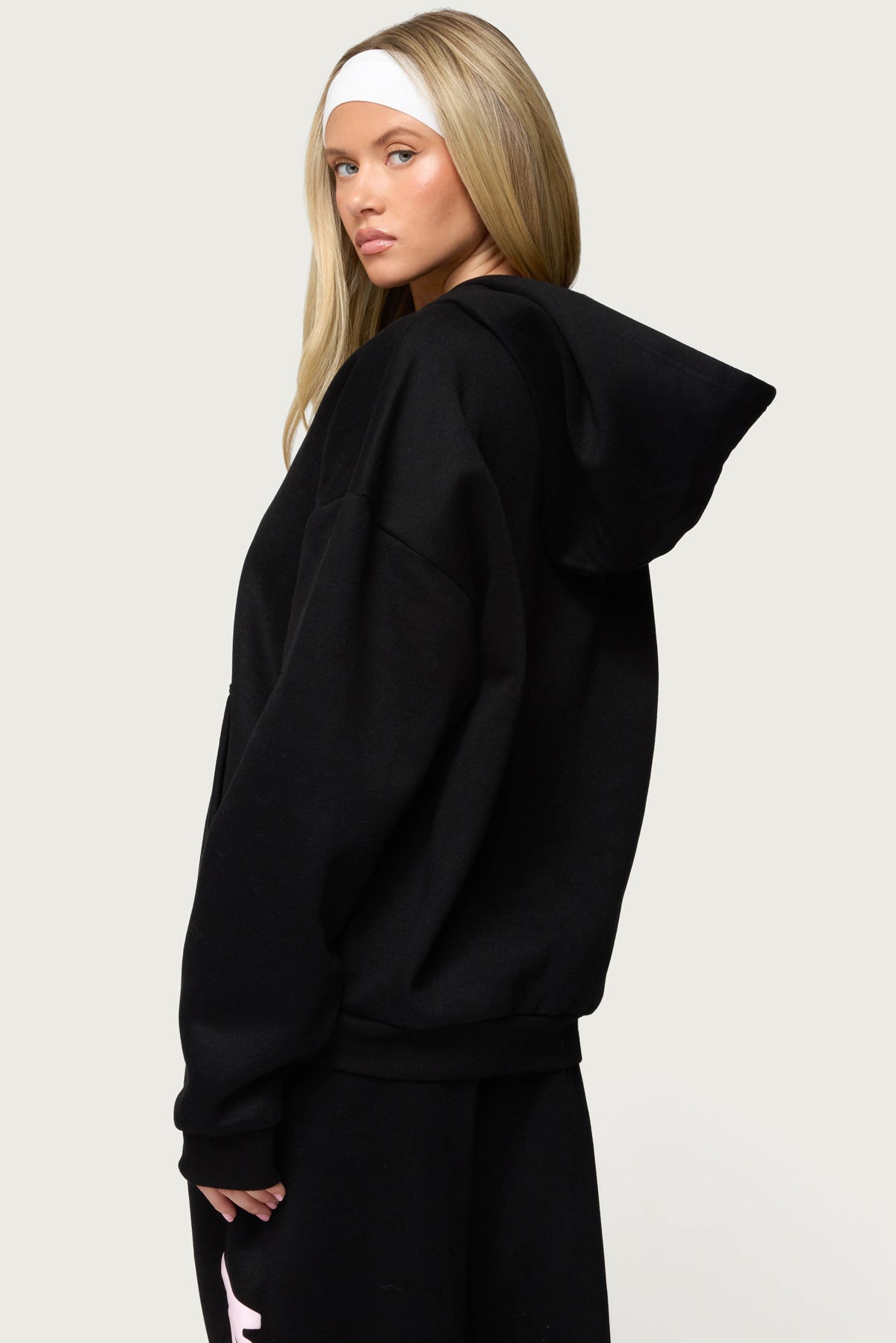 Edikted Star Hoodie - Image 5