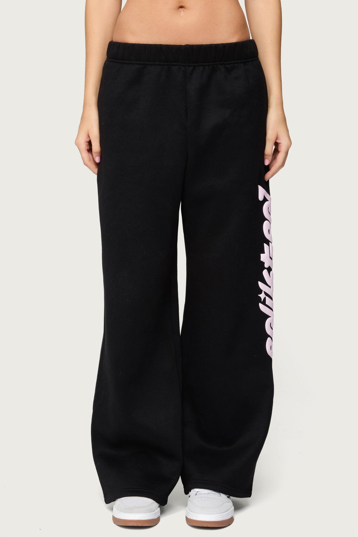Edikted Star Sweatpants - Image 2