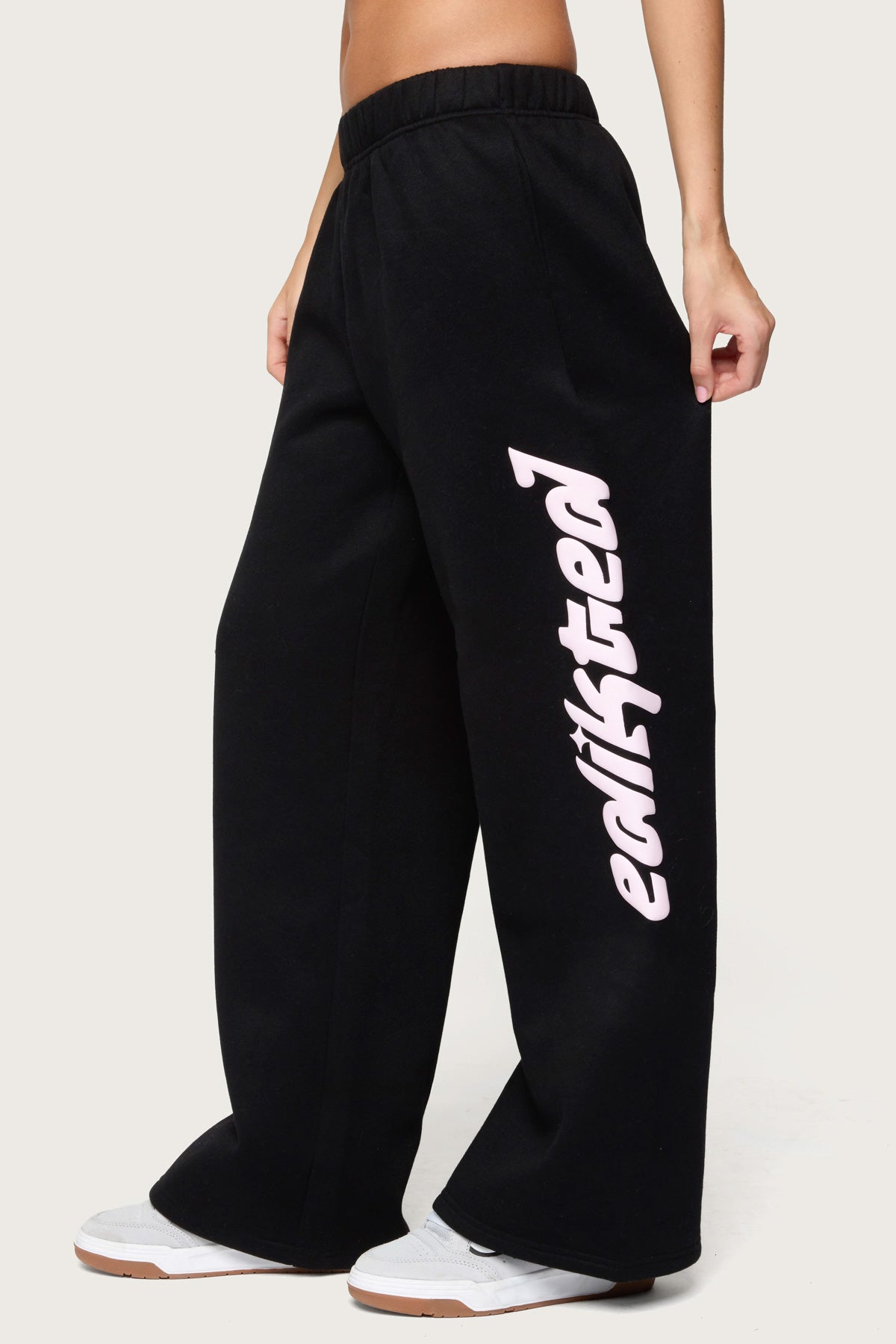 Edikted Star Sweatpants - Image 3