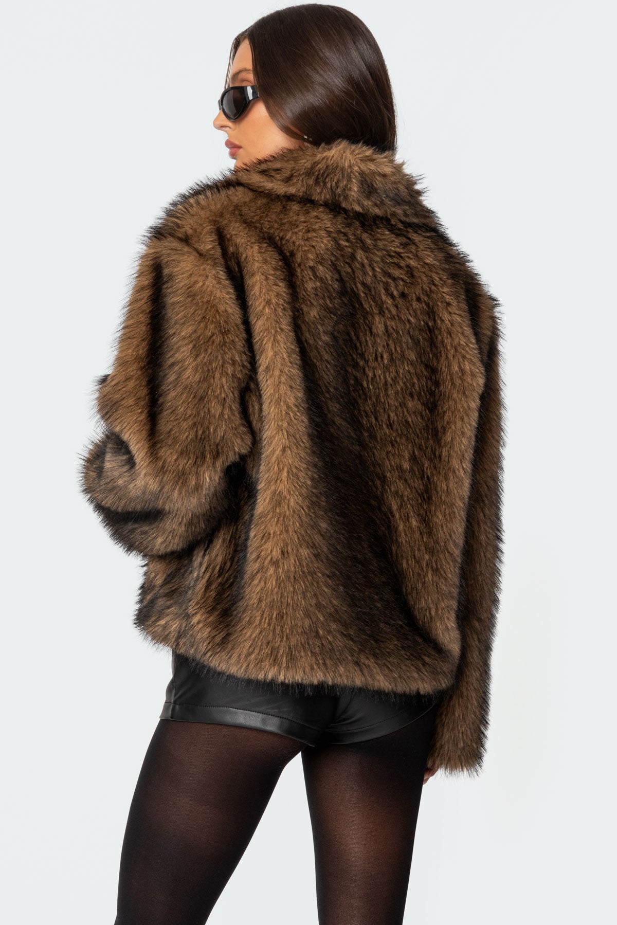 Mob Wife Faux Fur Jacket - Image 5