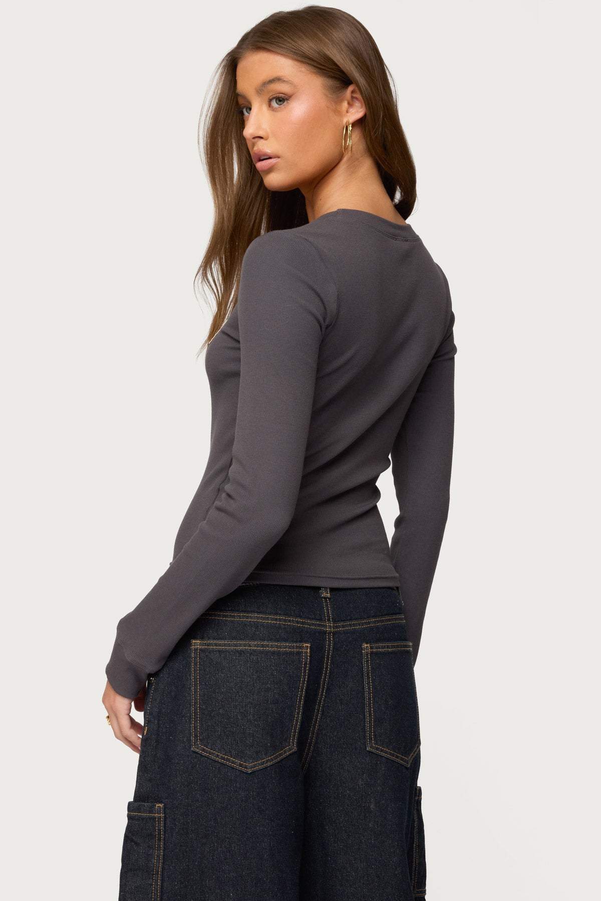 Essential Edikted Ribbed T Shirt - Image 4