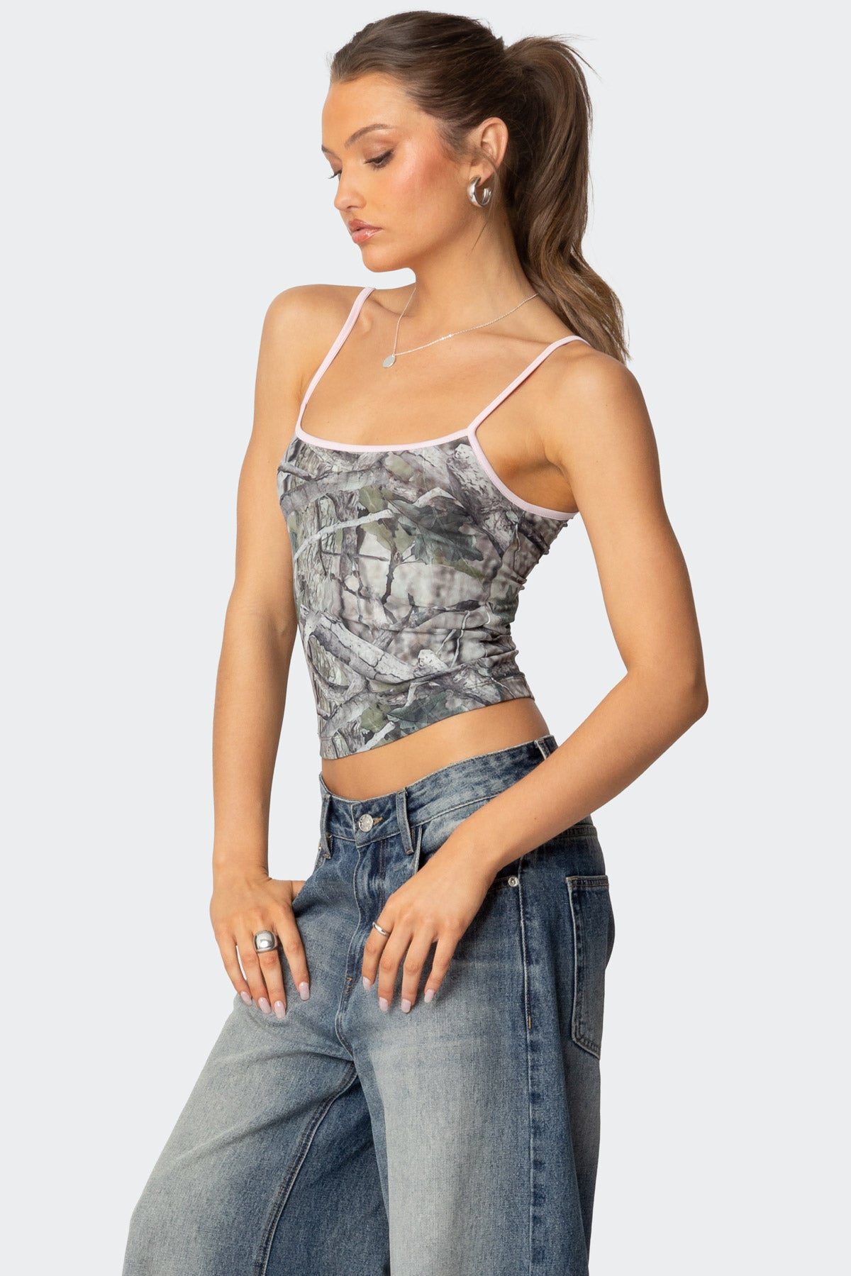 Camo Contrast Tank Top - Image 3