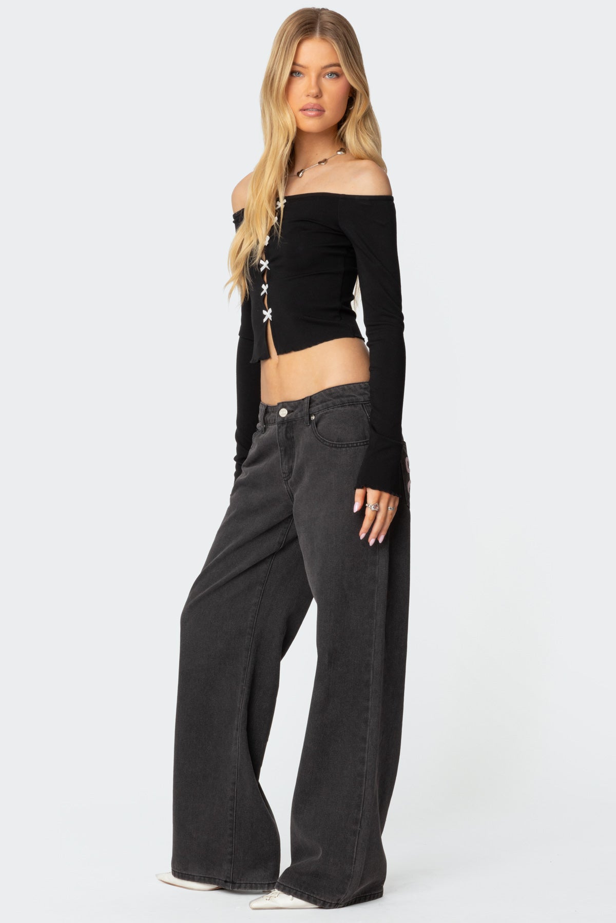 Contrast Bow Off Shoulder Top - Image 4
